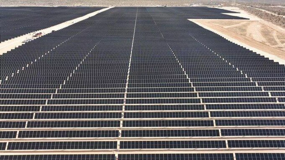 Así es la planta fotovoltaica más grande de América Latina que está a